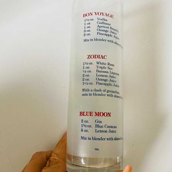 Vintage Celebrity Cruises Floral Frosted Cocktail Glasses - Set of 2 - Picture 6 of 13